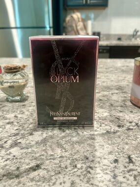 Yves Saint Laurent Black Opium Eau de Parfum
